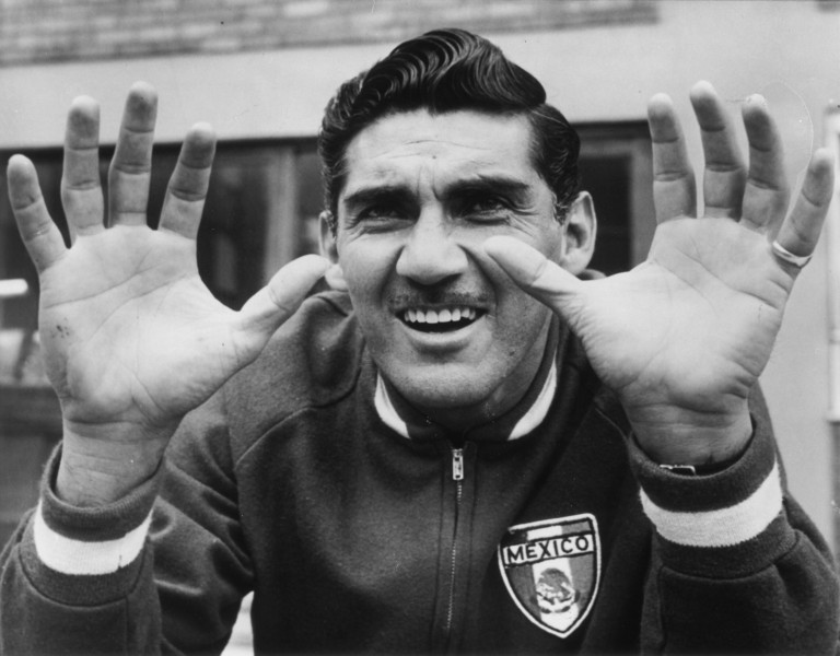 Antonio Carbajal, el guardameta que ha jugado en cinco Mundiales, en una imagen de 1966
