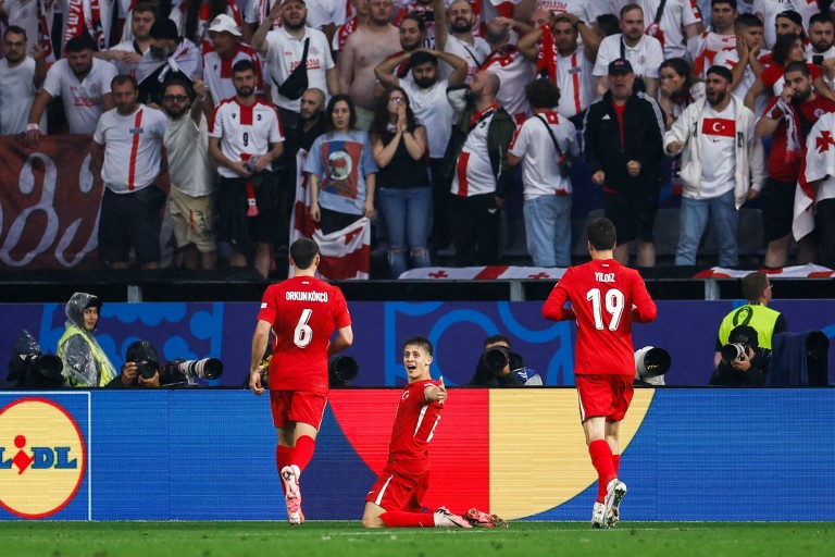 Arda Güler celebra su gol con Turquía en el duelo inaugural de la Eurocopa 2024 contra Georgia